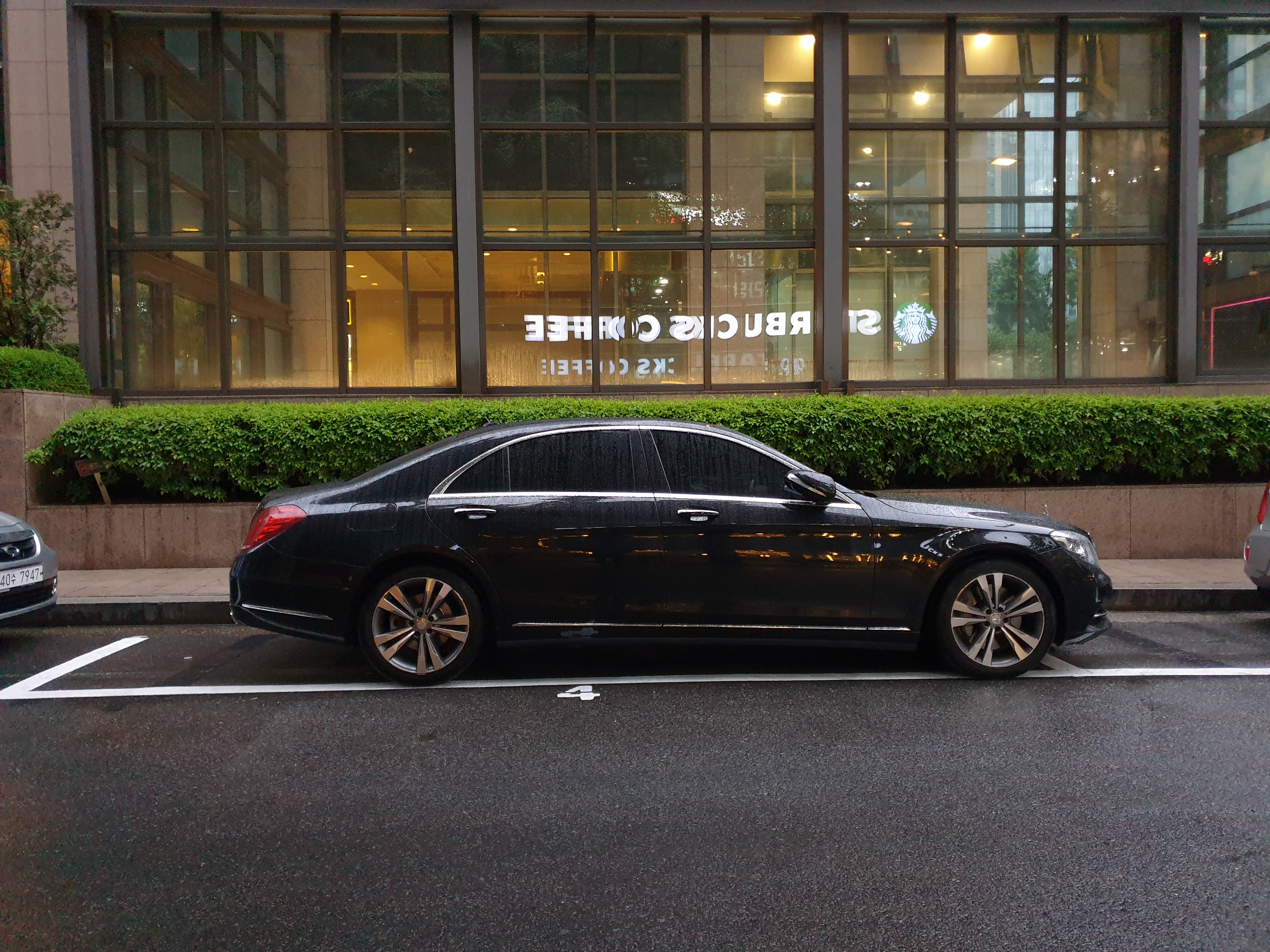 Mercedes-Benz S-Class AMG — view 1